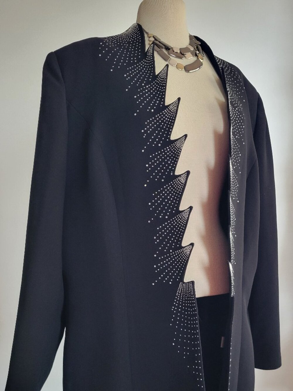 PROMISE New York Rhinestone Embellished Open Front Jacket – Size 20